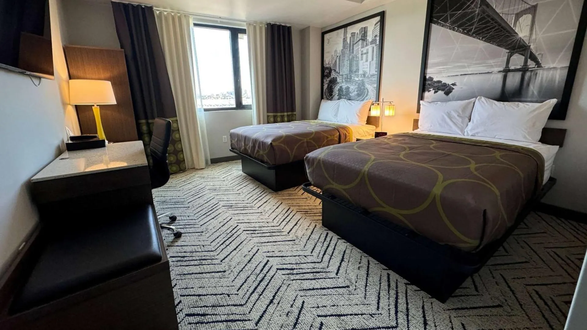 Super 8 By Wyndham Bronx Near Stadium New York United States